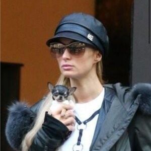 Authentic Gucci leather paper boy cap